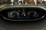 Peugeot 5008 130 EAT8 Allure 1.Hand AHK 13.300 km 25.770 &euro; Lich 35423