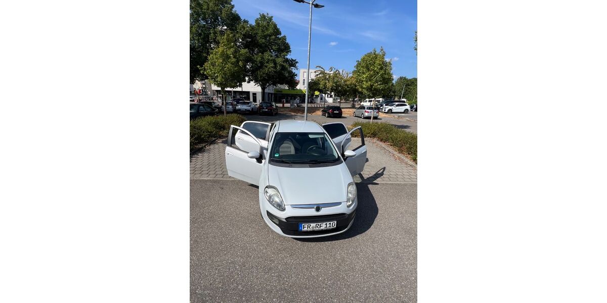 Fiat Grande Punto 108.000 km 3.900 &euro; Freiburg 79108