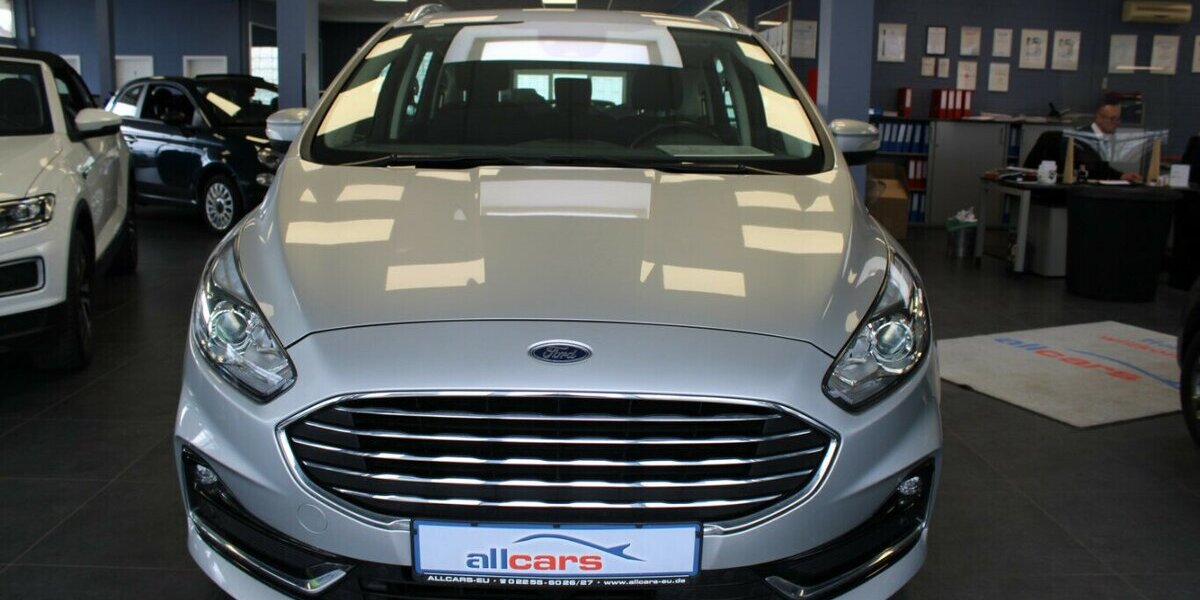 Ford S-Max 2.5 Duratec FHEV TITANIUM -AHK - 97.950 km 21.980 &euro; Euskirchen 53881
