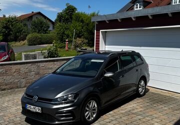 VW Golf 107.000 km 17.000 &euro; Cham 93413