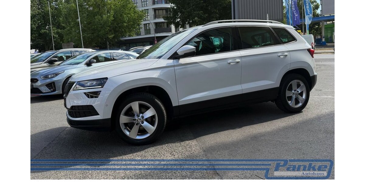 Skoda Karoq Ambition*1-Hand*Automatik*Navi*SHZ*Tempo 60.359 km 17.860 &euro; Berlin 13187