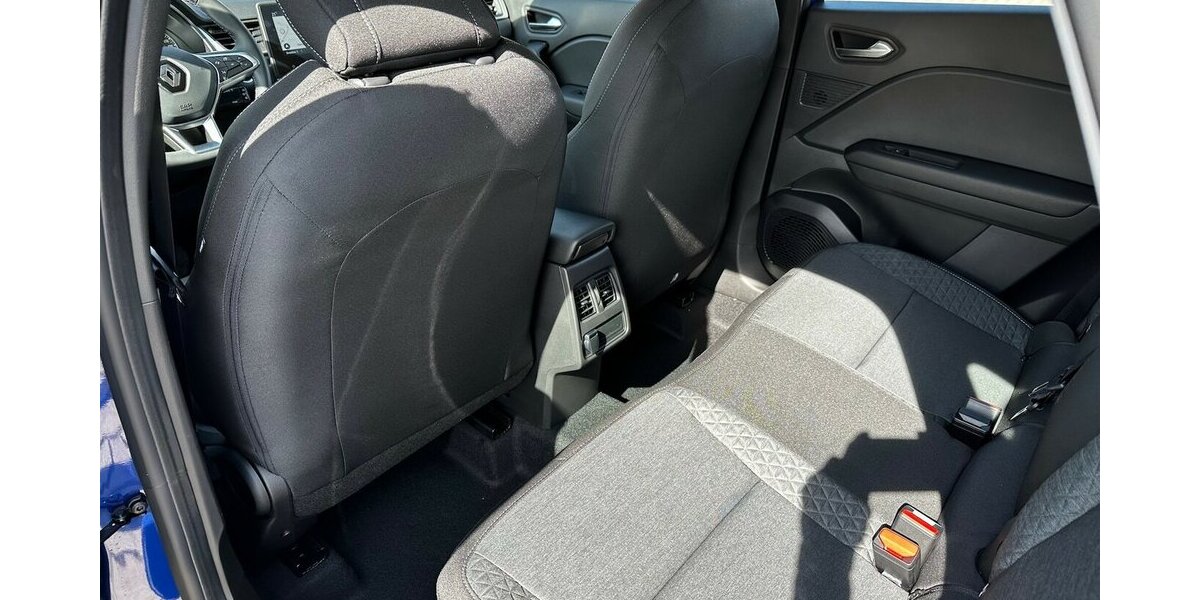 Renault Captur EVOLUTION Mild Hybrid 140 EDC 23.000 km 22.490 &euro; Donauwörth 86609