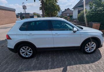 VW Tiguan 180.000 km 16.000 &euro; Laatzen 30880