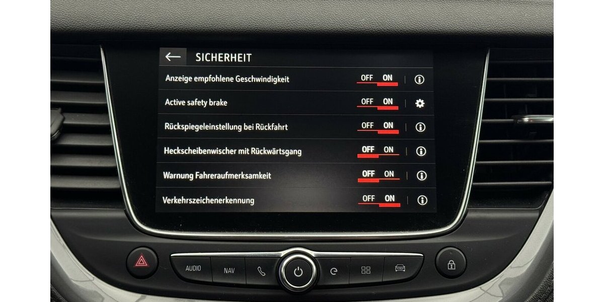 Opel Grandland 1.6 Ultimate Plug-in-Hybrid 4 Kamera 28.595 km 20.760 &euro; Lich 35423