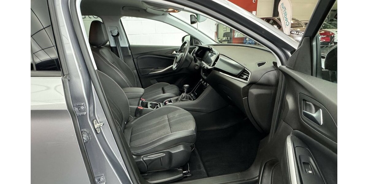 Opel Grandland 1.2 Turbo GS Line CarPlay Cam 7.412 km 18.740 &euro; Lich 35423