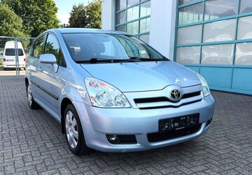 Toyota Corolla Verso 99.543 km 4.990 &euro; Düren 52349
