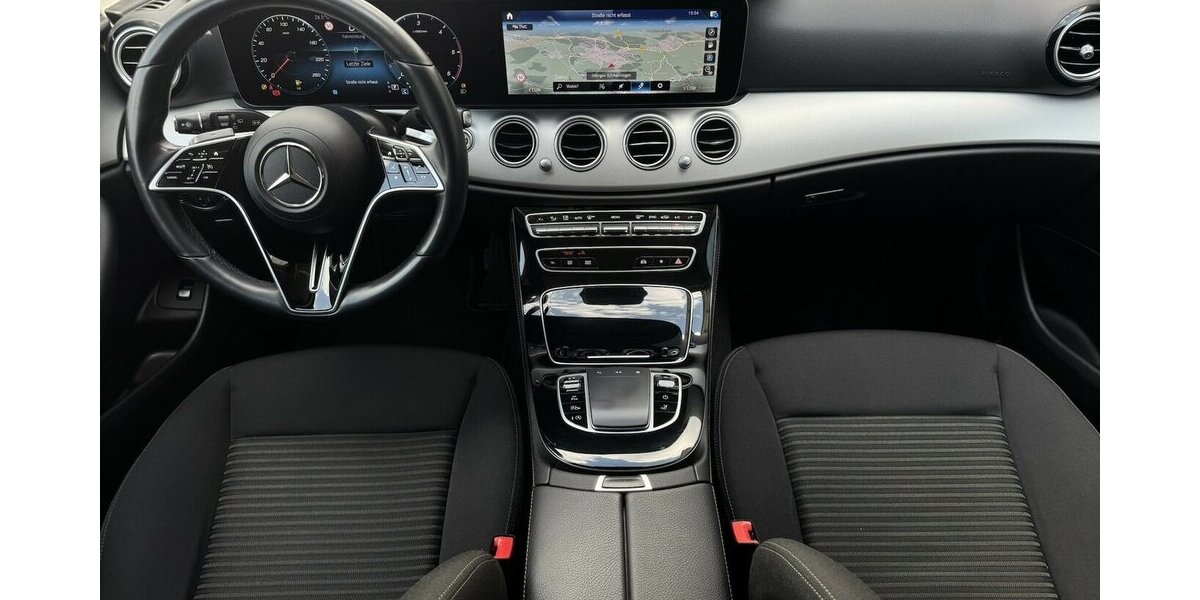 Mercedes-Benz E 400 d 4 MATIC/LED/KAMERA/KLIMA/DAB/APP-CONNECT 59.719 km 39.900 &euro; Villingen-Schwenningen 78054