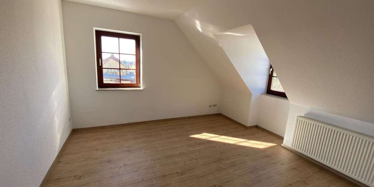Etagenwohnung Beilrode Zschackau - 4 Zimmer, 91 m&sup2;, 475&euro; | Angebot:27313631