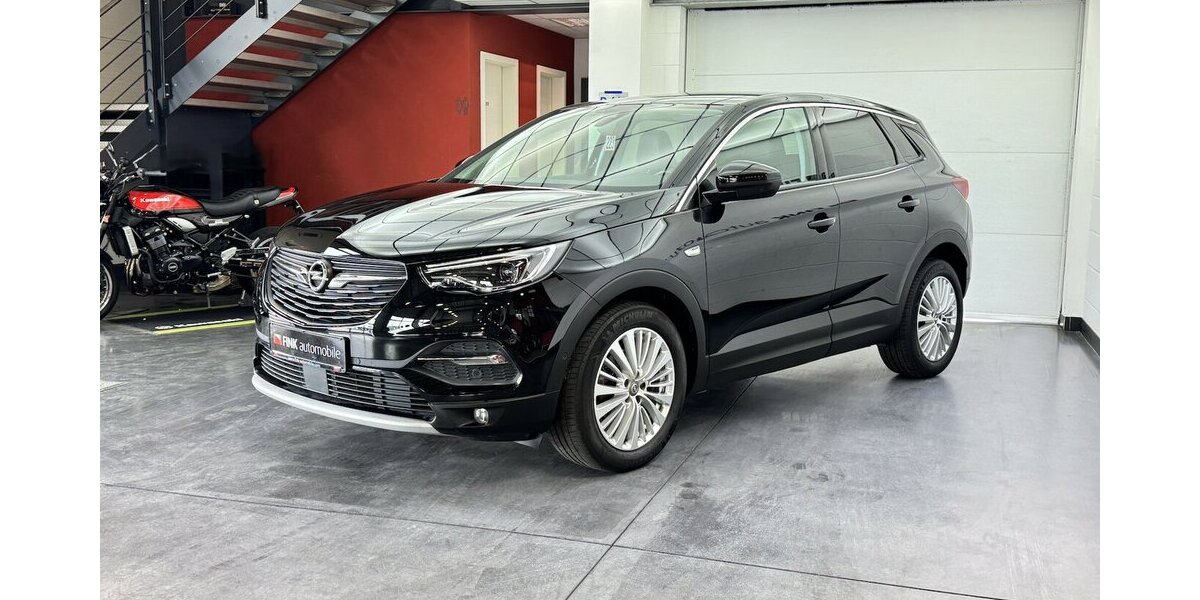 Opel Grandland 1.2 Turbo Innovation Navi Winterpaket 65.200 km 11.999 &euro; Lich 35423