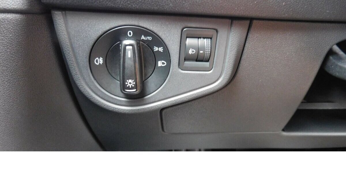 VW Taigo 1.0 TSI BMT Klima Radio Navi Klima 21.300 km 17.390 &euro; Vordorf 38533