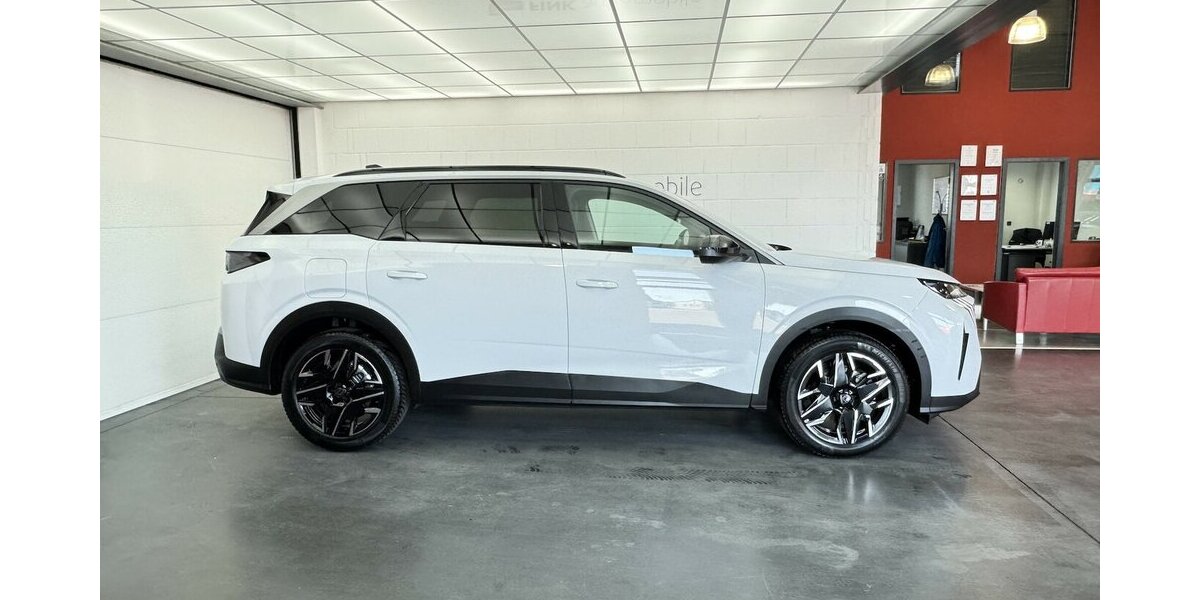 Peugeot 5008 145 Mild Hybrid Allure7 Sitzer LED CAM 18.200 km 27.820 &euro; Lich 35423