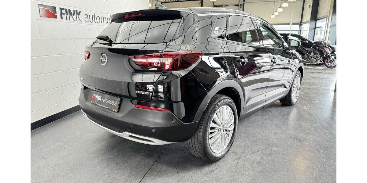 Opel Grandland 1.2 Turbo Innovation Navi Winterpaket 65.200 km 11.999 &euro; Lich 35423
