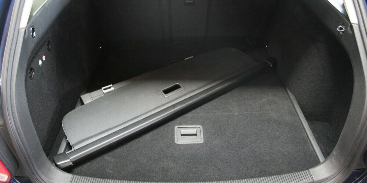 VW Golf Variant Golf 2.0 TDI DPF DSG Highline 103.458 km 9.980 &euro; Euskirchen 53881