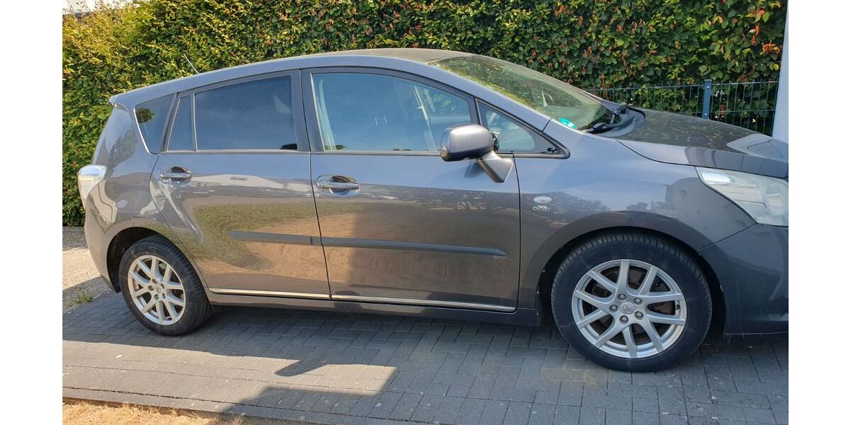 Toyota Verso 139.609 km 5.200 &euro; Meckenheim 53340