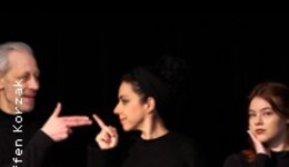 Sommertheater im ANKER-Innenhof - Offline Verknallt