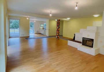 Wohnung Eschborn - 5 Zimmer, 220 m&sup2;, 2.500&euro; | Angebot:27191747