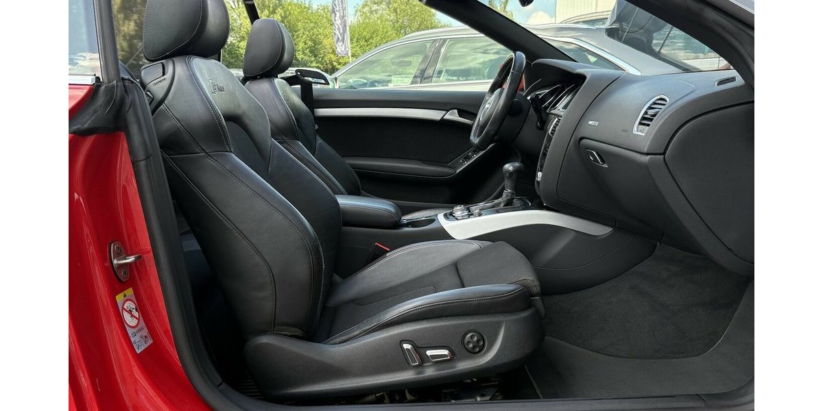 Audi A5 2.0 TDI Cabriolet S-Line XENON/NAVI/1.HAND 121.753 km 17.800 &euro; Villingen-Schwenningen 78054
