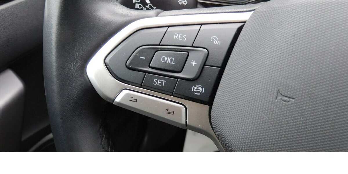 VW Taigo 1.0 TSI BMT Klima Radio Navi Klima 21.300 km 17.390 &euro; Vordorf 38533