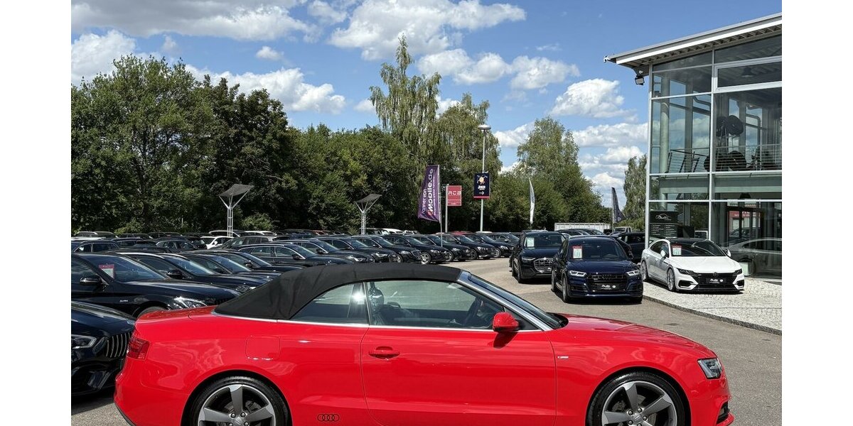 Audi A5 2.0 TDI Cabriolet S-Line XENON/NAVI/1.HAND 121.753 km 17.800 &euro; Villingen-Schwenningen 78054