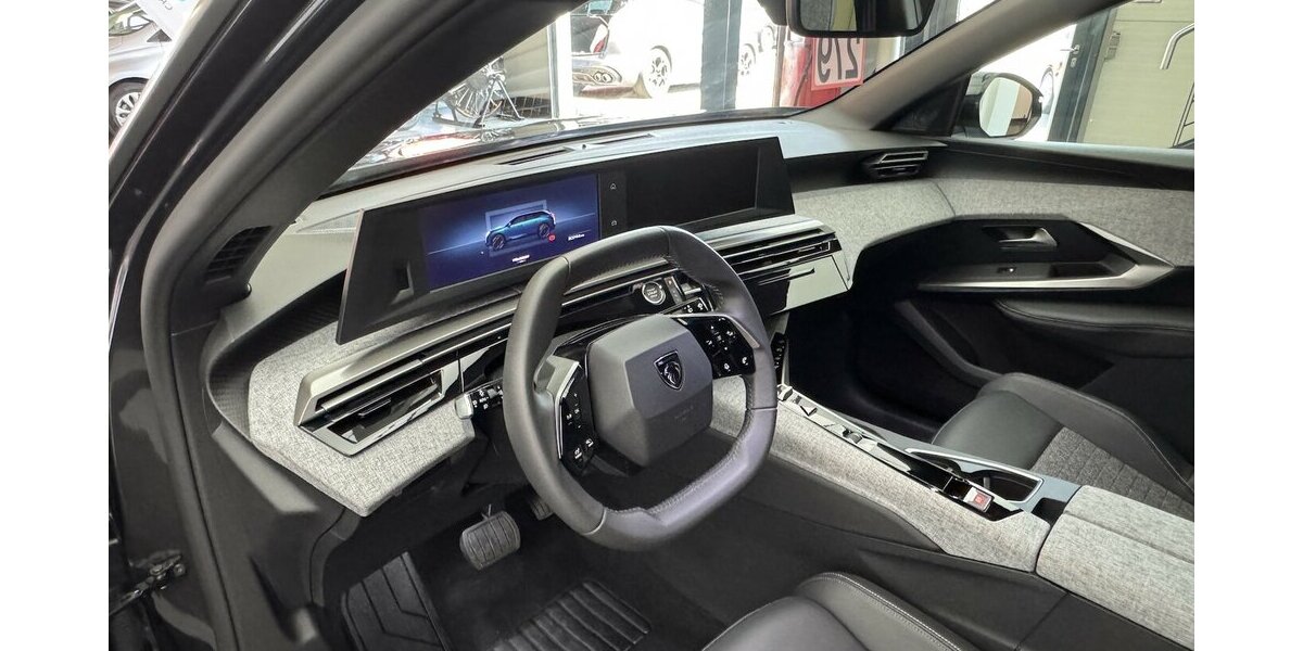 Peugeot 5008 145 Mild Hybrid Allure7 Sitzer LED CAM 30.800 km 27.520 &euro; Lich 35423