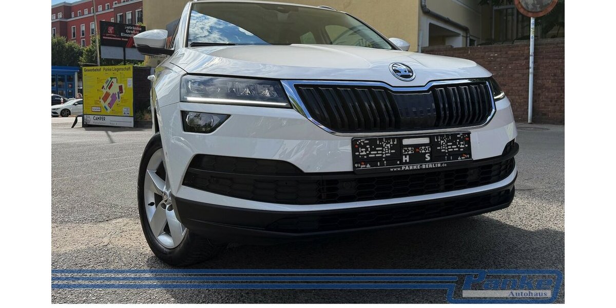 Skoda Karoq Ambition*1-Hand*Automatik*Navi*SHZ*Tempo 60.359 km 17.860 &euro; Berlin 13187