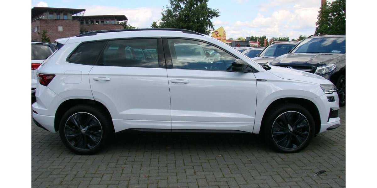 Skoda Karoq 1.5TSi Sportline ACC Navi LED Kamera 33.284 km 28.980 &euro; Falkensee 14612