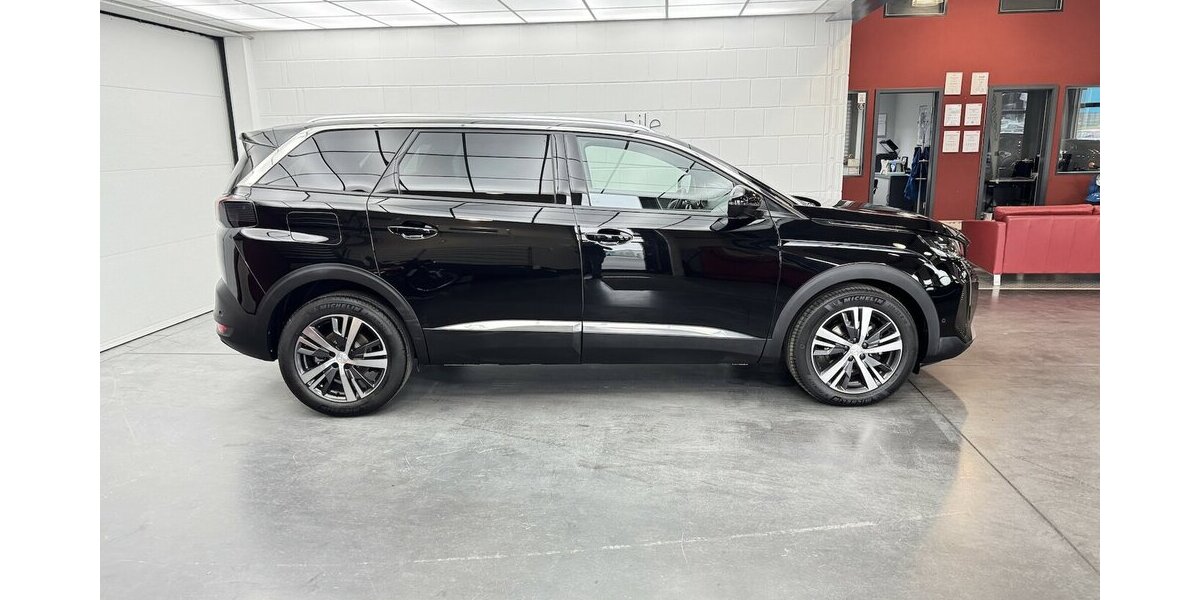 Peugeot 5008 Blue HDI 130 Allure Pack 1.Hand Carplay 52.400 km 22.160 &euro; Lich 35423