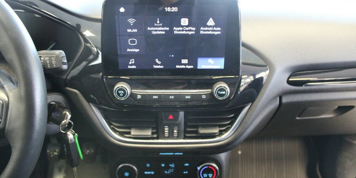 Ford Fiesta 1.0 EcoBoost S&S TiTANIUM 63.854 km 9.980 &euro; Euskirchen 53881