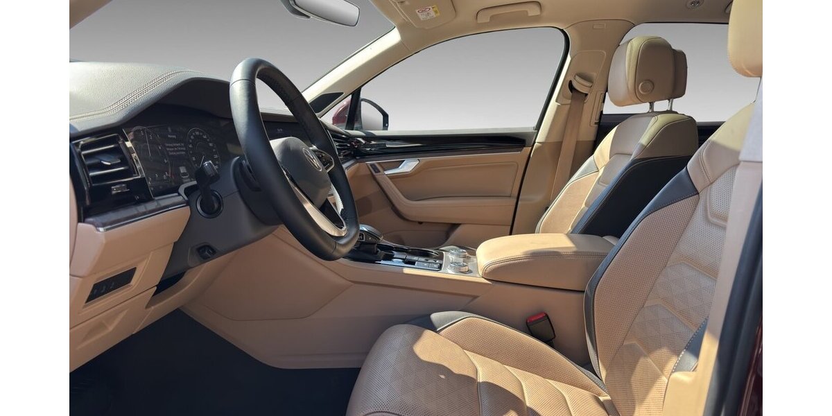 VW Touareg Atmosphere 4M eHybrid Pano HuD IQ 360° 51.459 km 43.700 &euro; Wuppertal 42327