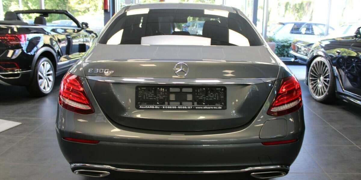 Mercedes-Benz E 300 e 9G-TRONIC Avantgarde 86.739 km 25.780 &euro; Euskirchen 53881