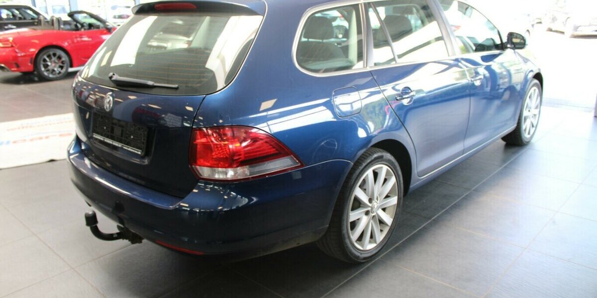 VW Golf Variant Golf 2.0 TDI DPF DSG Highline 103.458 km 9.980 &euro; Euskirchen 53881