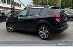 Peugeot 2008 Allure*Pano*Leder*R-Cam*Navi*SHZ*LED*USB* 81.293 km 9.990 &euro; Berlin 13187