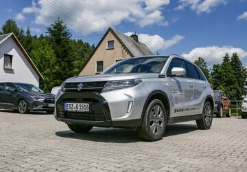 Suzuki Vitara 3.500 km 24.990 &euro; Schneeberg 08289