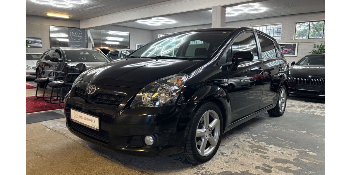 Toyota Corolla Verso 137.900 km 6.950 &euro; Köln 50677